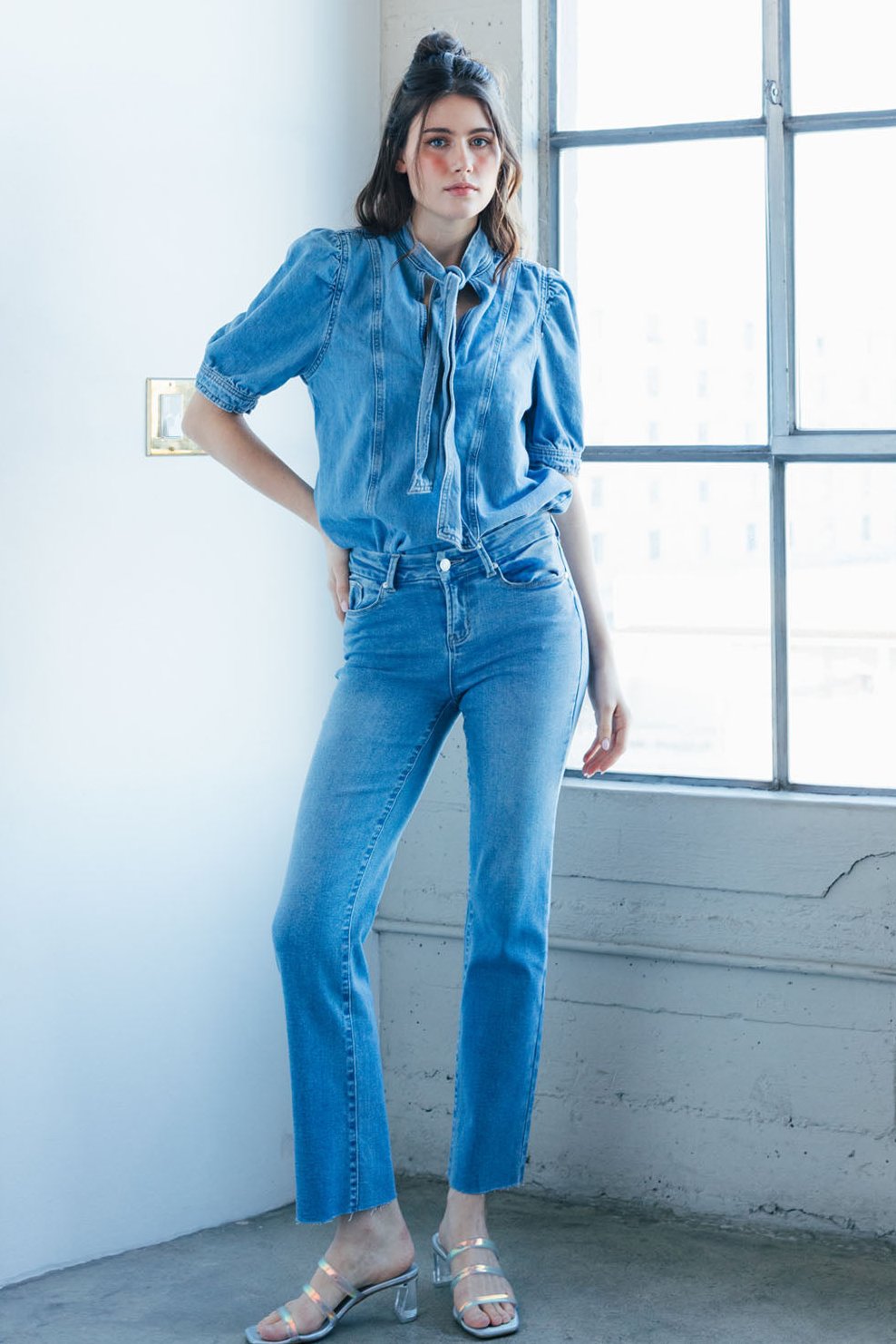 Mid Rise Classic Straight Jeans